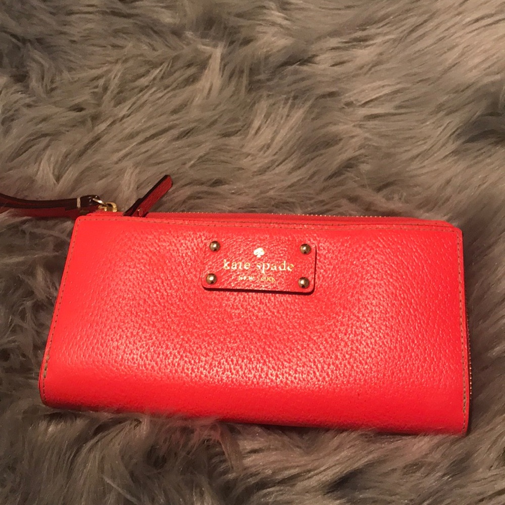 Kate spade coral wristlet